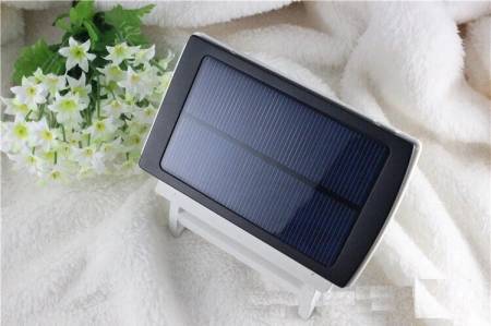 Внешний аккумулятор Power Bank с солнечной батареей 2000 mAh