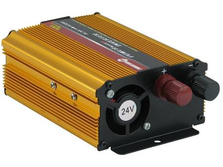 ИНВЕРТОР НАПРЯЖЕНИЯ 24-220V powerone plus 300W (реал.150W)