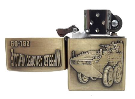 Зажигалка бензиновая тип zippo JianTai "Wheeled armored vehicle ZBL-09"