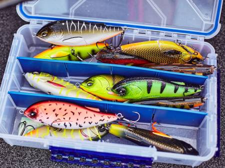 ВОБЛЕР плав. 150F 87гр. 025 BBS Arrow JERK "Lucky John"