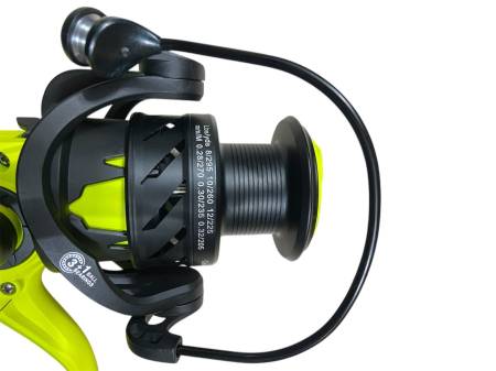 КАТУШКА "Outlander" LB4000  3+1 подшипник