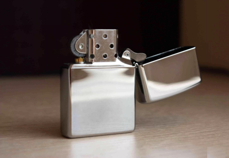 Зажигалка бензиновая тип ZIPPO