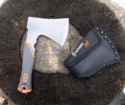 ТОПОР GERBER BEAR GRYLLS SURVIVAL HATCHET